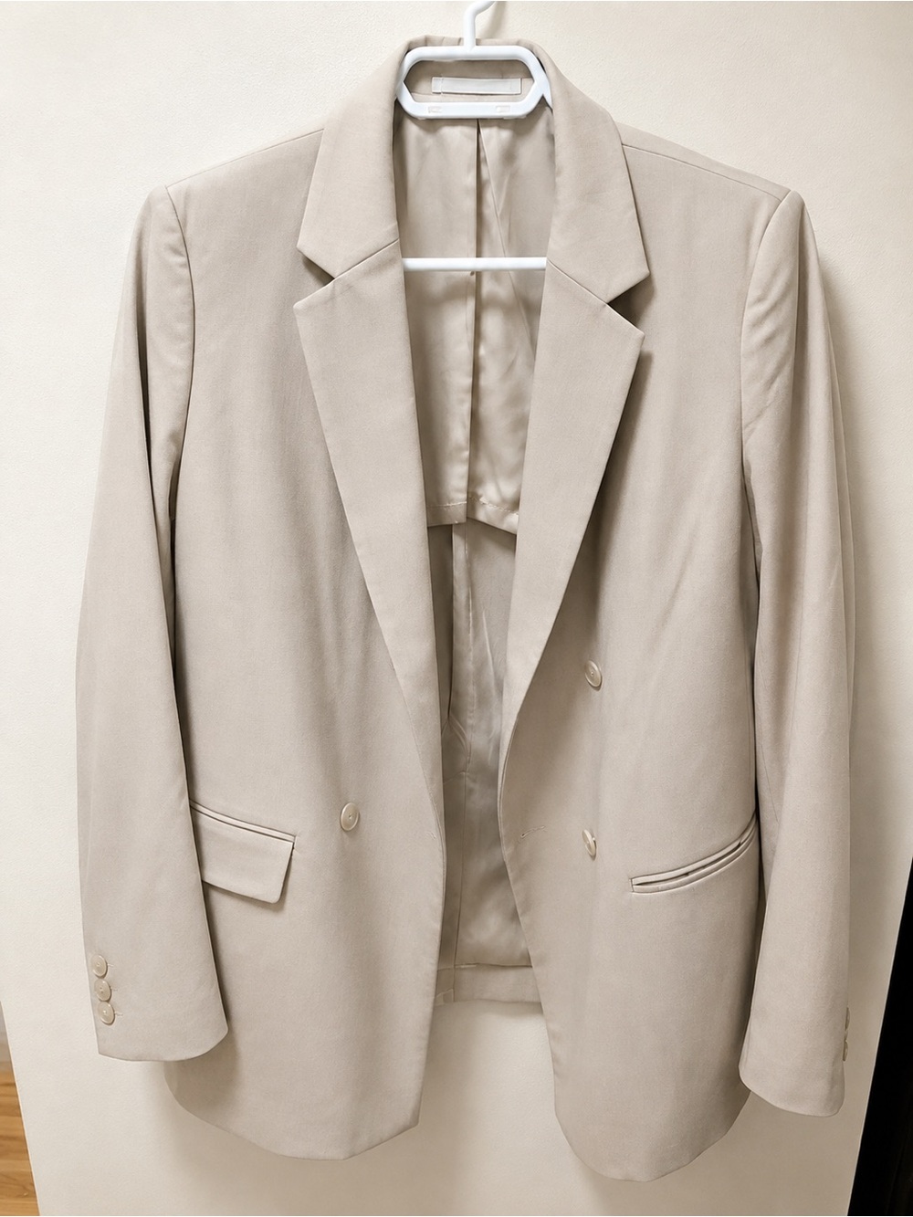 Uniqlo Women's Light Beige Blazer Jacket